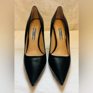 Black PRADA leather pumps